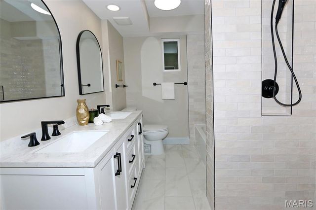 8361 Big Bend Boulevard, Webster Groves, MO 63119