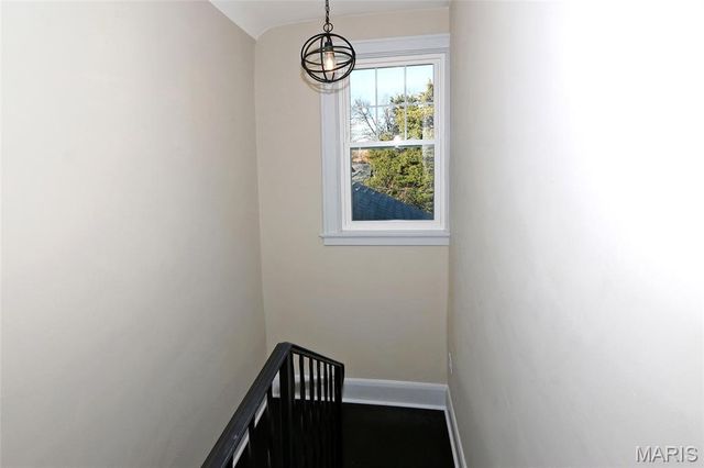 8361 Big Bend Boulevard, Webster Groves, MO 63119