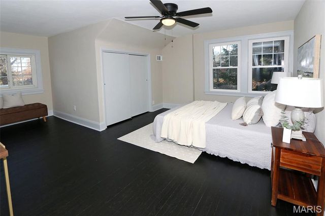 8361 Big Bend Boulevard, Webster Groves, MO 63119