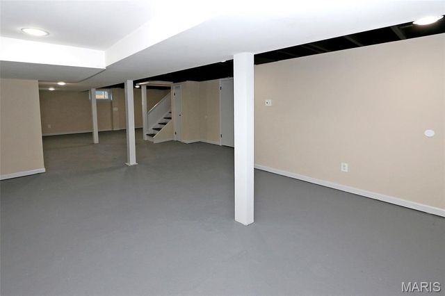 8361 Big Bend Boulevard, Webster Groves, MO 63119