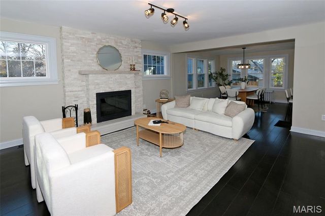 8361 Big Bend Boulevard, Webster Groves, MO 63119