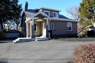 8361 Big Bend Boulevard, Webster Groves, MO 63119