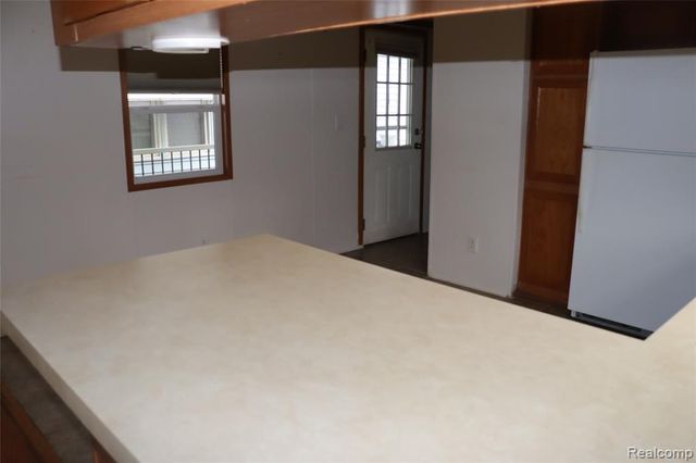 179 Terri Dr., Dearborn Heights, MI 48127