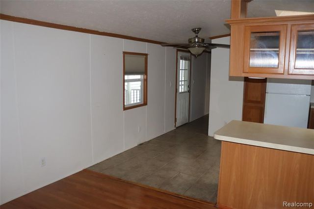179 Terri Dr., Dearborn Heights, MI 48127