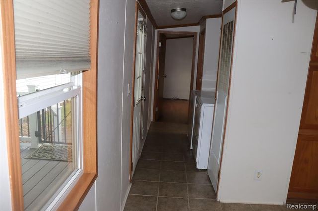 179 Terri Dr., Dearborn Heights, MI 48127