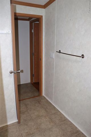 179 Terri Dr., Dearborn Heights, MI 48127