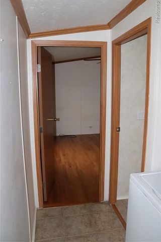 179 Terri Dr., Dearborn Heights, MI 48127