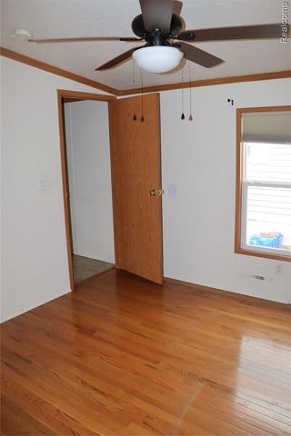 179 Terri Dr., Dearborn Heights, MI 48127