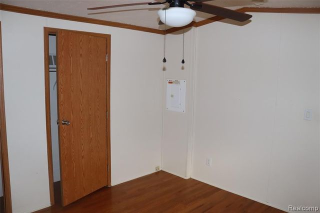 179 Terri Dr., Dearborn Heights, MI 48127
