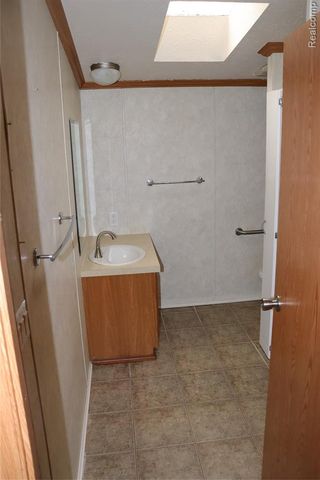 179 Terri Dr., Dearborn Heights, MI 48127