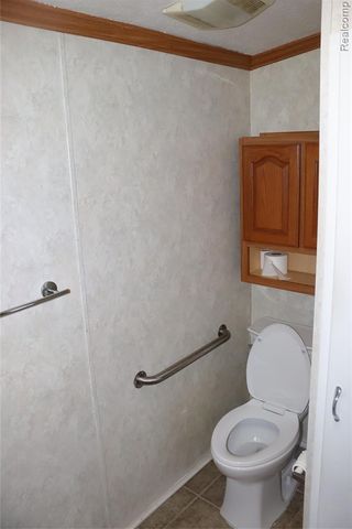 179 Terri Dr., Dearborn Heights, MI 48127