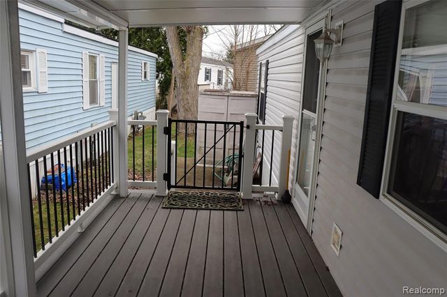 179 Terri Dr., Dearborn Heights, MI 48127