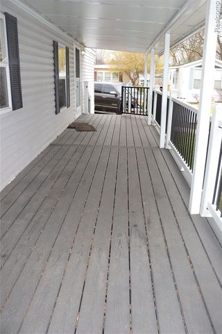 179 Terri Dr., Dearborn Heights, MI 48127