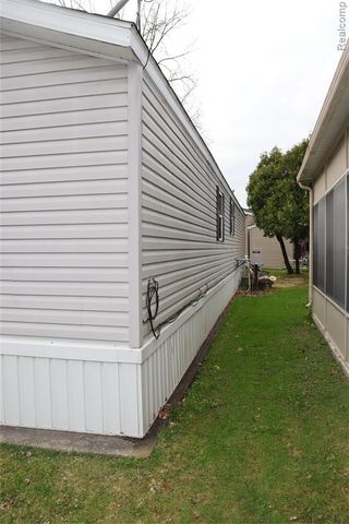 179 Terri Dr., Dearborn Heights, MI 48127