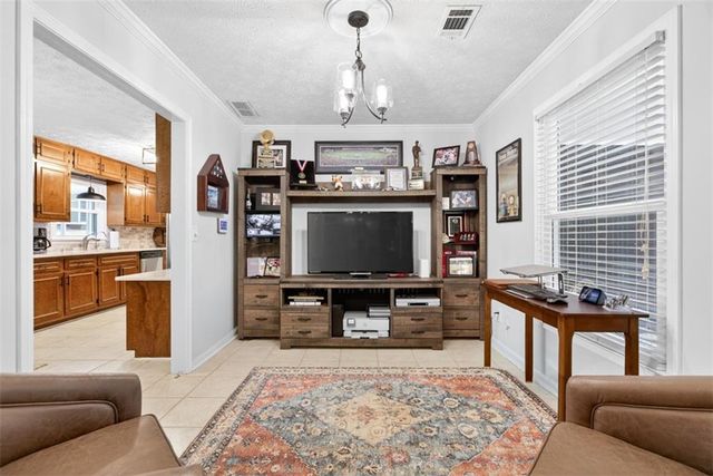 3756 Southgate Drive SW, Lilburn, GA 30047