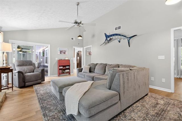 3756 Southgate Drive SW, Lilburn, GA 30047