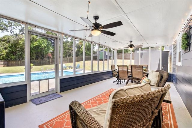 3756 Southgate Drive SW, Lilburn, GA 30047