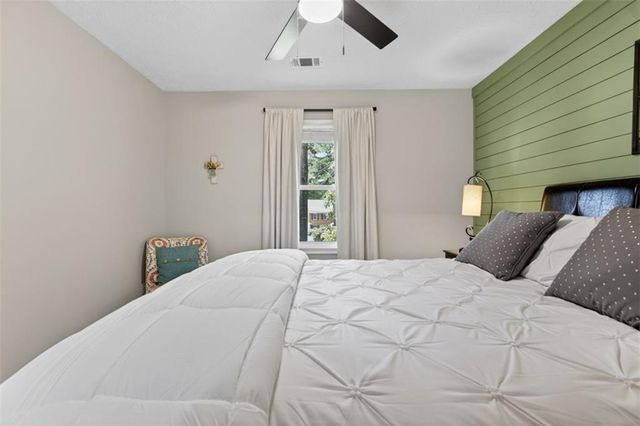 3756 Southgate Drive SW, Lilburn, GA 30047