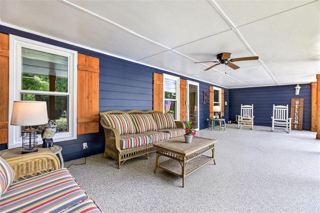 3756 Southgate Drive SW, Lilburn, GA 30047