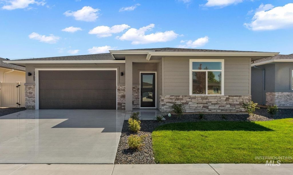 1785 E Grayson, Meridian, ID 83642