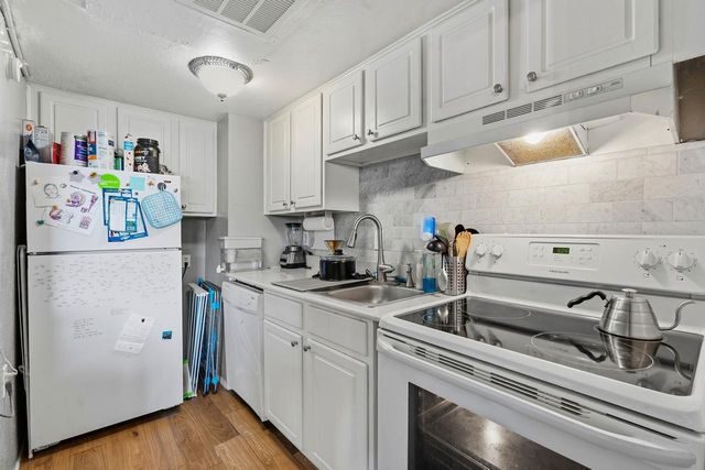 2910 Medical Arts ST 211, Austin, TX 78705