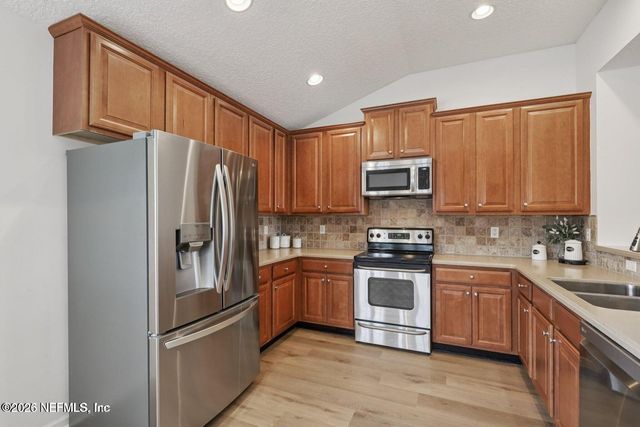 1860 COPPER STONE Drive C, Fleming Island, FL 32003