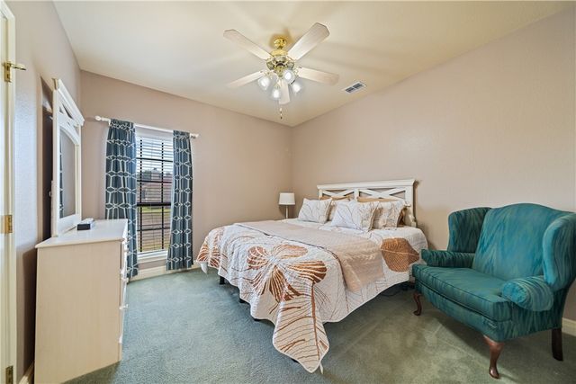 5402 King Acres Dr, Corpus Christi, TX 78414