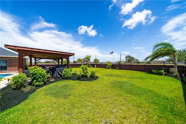 5402 King Acres Dr, Corpus Christi, TX 78414