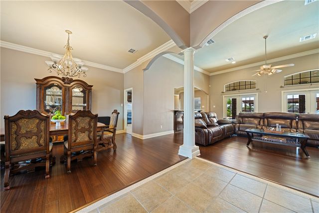 5402 King Acres Dr, Corpus Christi, TX 78414