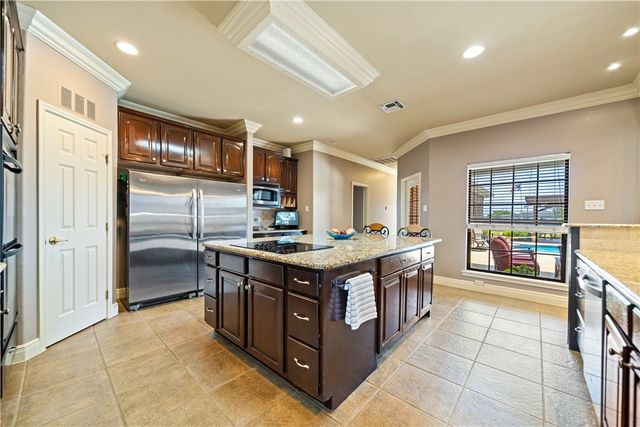 5402 King Acres Dr, Corpus Christi, TX 78414