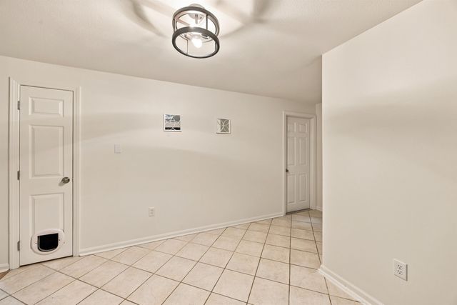 56 Robert Court C, Manchester, NH 03103