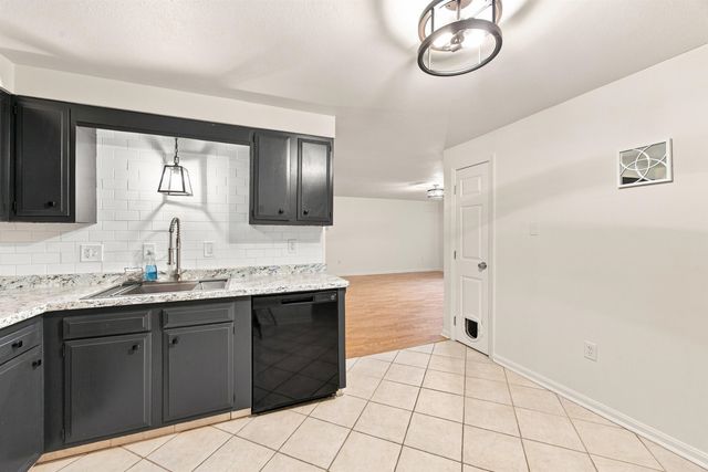 56 Robert Court C, Manchester, NH 03103