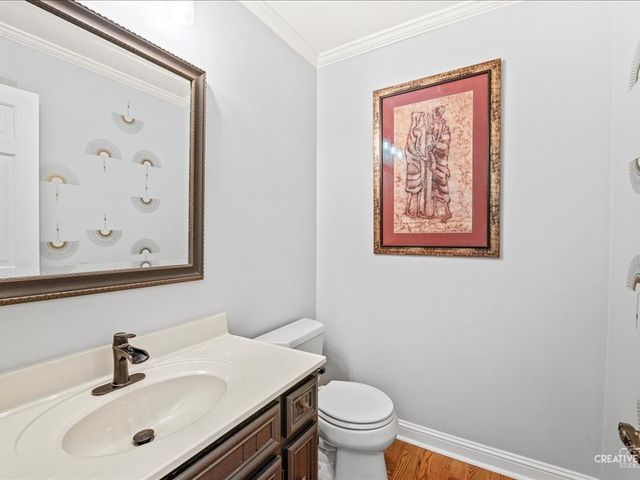 612 Bull Run Court, Naperville, IL 60540