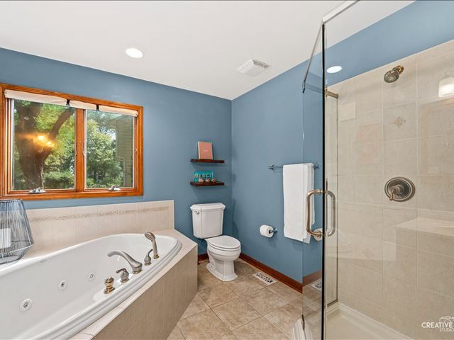 612 Bull Run Court, Naperville, IL 60540