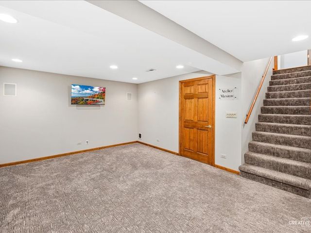 612 Bull Run Court, Naperville, IL 60540