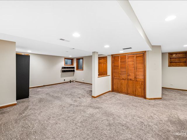 612 Bull Run Court, Naperville, IL 60540