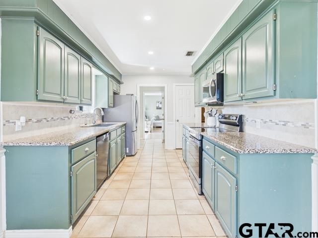 211 Trail Ridge Rd, Athens, TX 75751