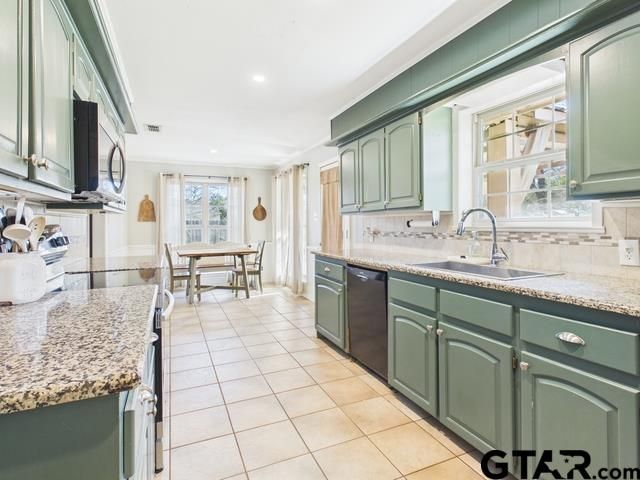 211 Trail Ridge Rd, Athens, TX 75751