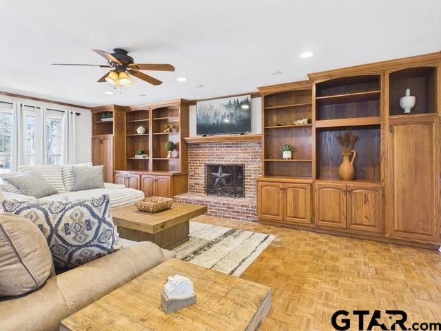 211 Trail Ridge Rd, Athens, TX 75751