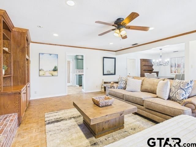 211 Trail Ridge Rd, Athens, TX 75751