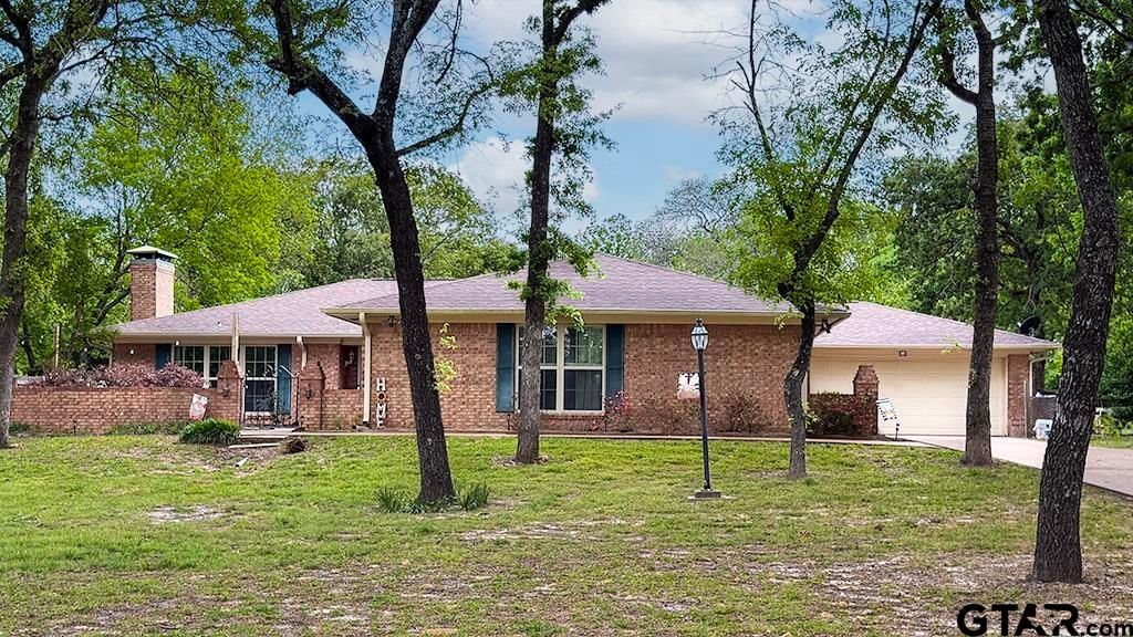 211 Trail Ridge Rd, Athens, TX 75751
