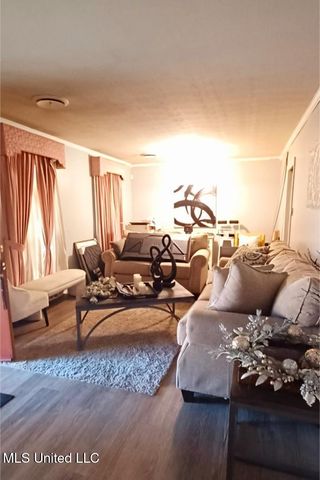 161 Pine Island Drive, Jackson, MS 39206