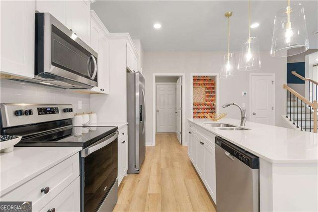 608 Treasure Drive, Stockbridge, GA 30281