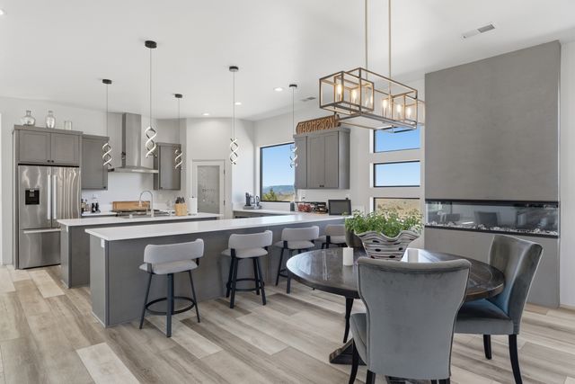 27 Ocate, Placitas, NM 87043