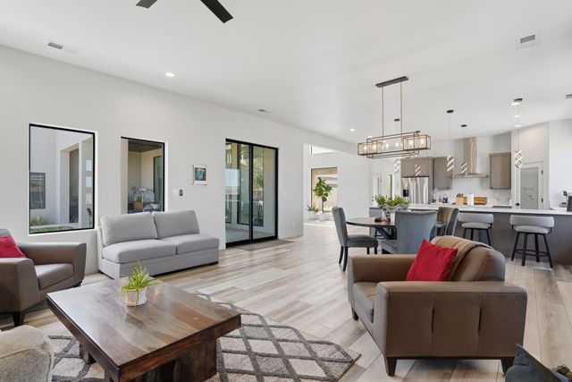 27 Ocate, Placitas, NM 87043