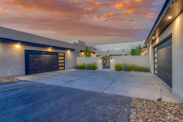 27 Ocate, Placitas, NM 87043