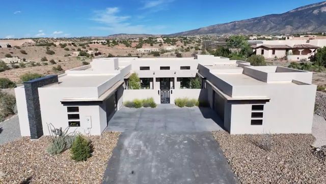 27 Ocate, Placitas, NM 87043