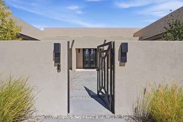 27 Ocate, Placitas, NM 87043