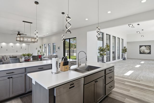 27 Ocate, Placitas, NM 87043