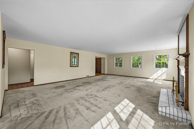 9908 Hillandale Road, Richmond, IL 60071